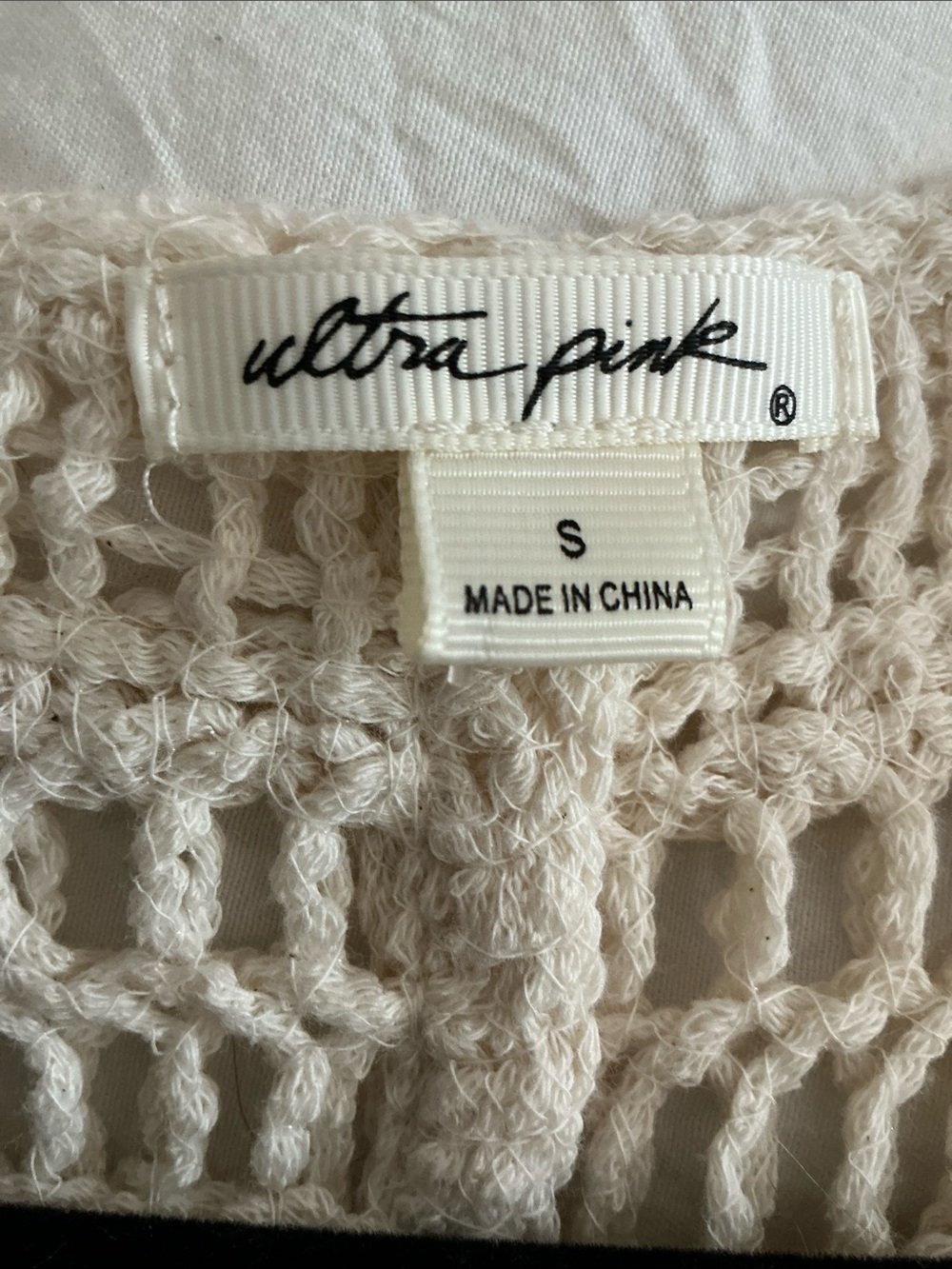ULTRA PINK Cream Crochet Button-Front Sleeveless Top Size Small - Picture 2 of 6